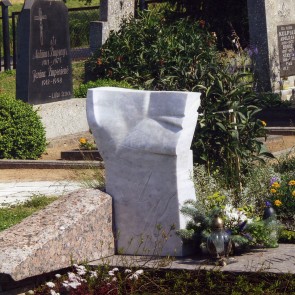A. Kablio kapavietė.  2005(06) m. Senosios Gudžiūnų kapinės, Kėdainių raj.